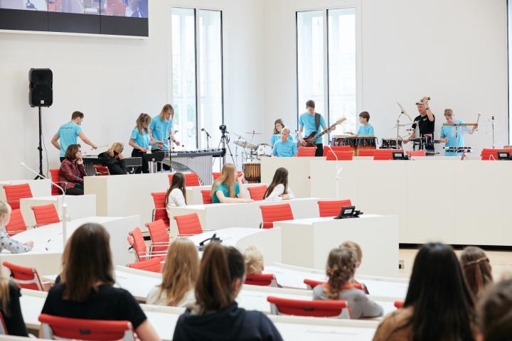 Musikalisches Zwischenspiel der Drum People von der Kunst- und Musikschule Schwedt/Oder