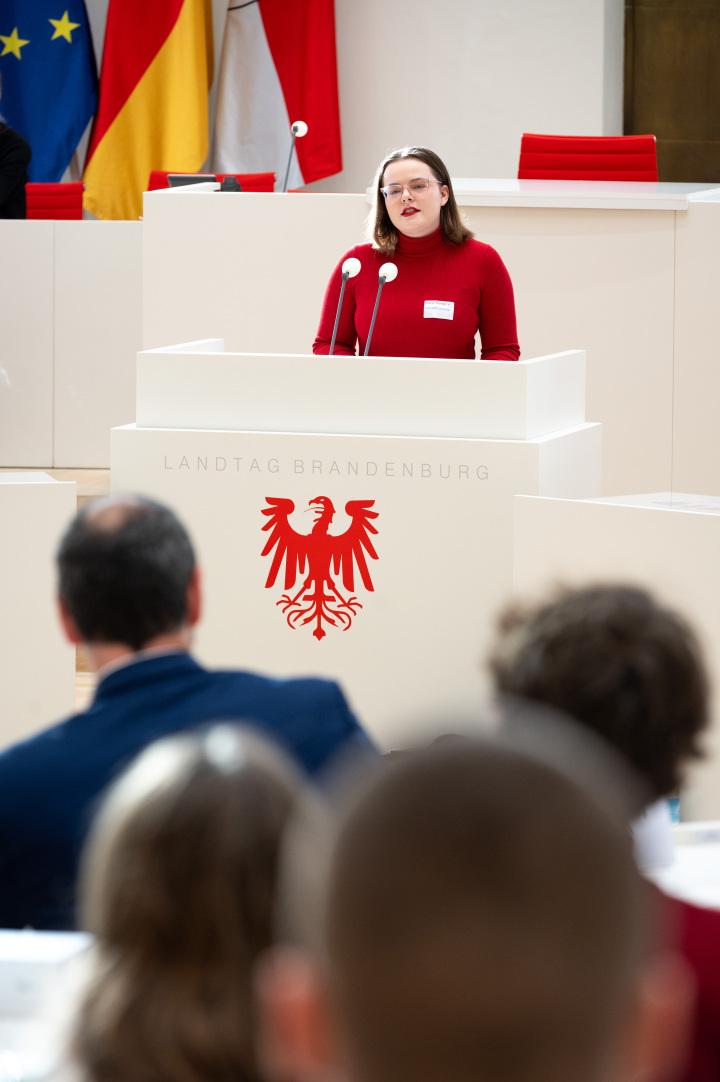 Moderation der Veranstaltung durch Maria Waligora vom SOR-SMC Alumna