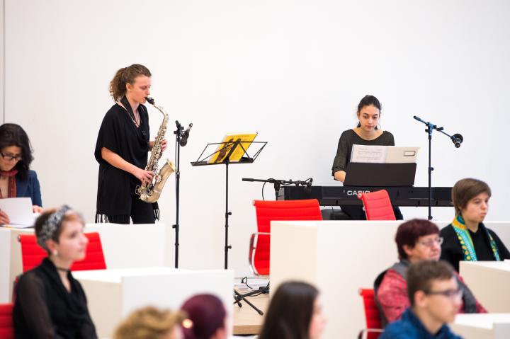 Musikalischer Auftakt durch Schülerinnen des Helmholtz-Gymnasiums Potsdam