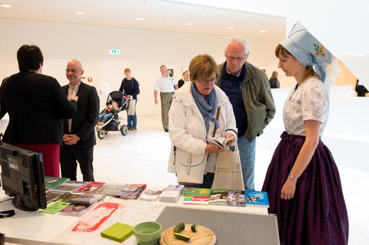 Impression aus dem Landtagsgebäude. Stand des Rates für Angelegenheiten der Sorben und Wenden.