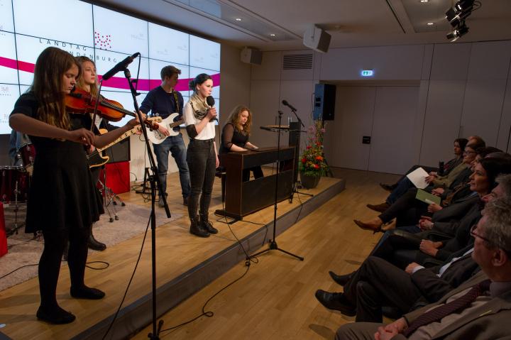 Musikalisches Zwischenspiel der Schülerband des Vico-von-Bülow-Gymnasiums Stahnsdorf während der Eröffnung.
