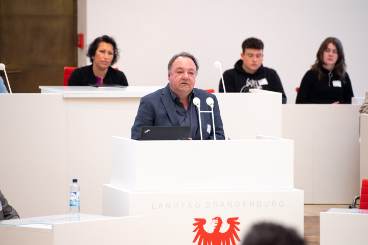 Grußwort des Geschäftsführers der RAA Brandenburg Alfred Roos