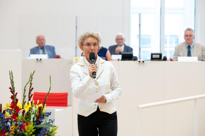 Moderatorin der Festveranstaltung Sandra Wieschollek