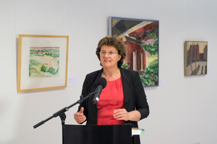 Begrüßung der Landtagspräsidentin Britta Stark zur Ausstellungseröffnung