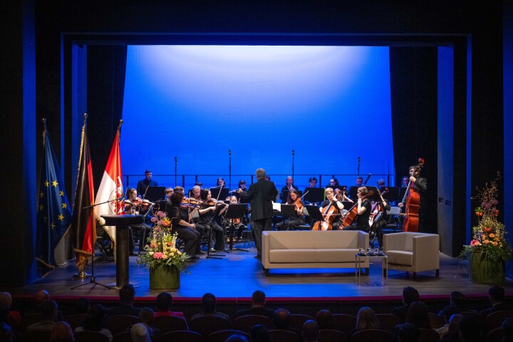 Musikalisches Zwischenspiel des Kammerchors und des Kammerorchesters der Kreismusikschule Oberspreewald-Lausitz.