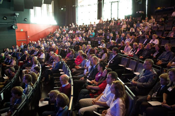 Blick in den Theatersaal während der Festveranstaltung