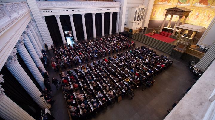 Blick in die Nikolaikirche während der Gedenkveranstaltung