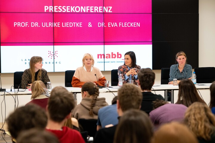 Impression der simulierten Pressekonferenz