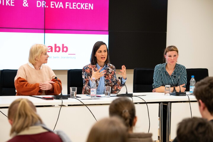 Impression der simulierten Pressekonferenz
