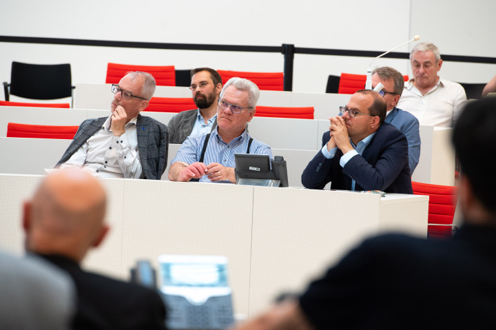 Blick ins Publikum während der Podiumsdiskussion.