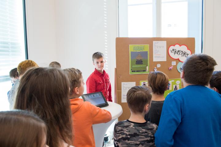 Impressionen der Workshops beim Safer Internet Day 2018 im Landtag.