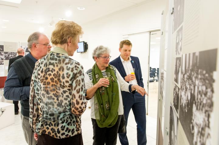 Impression der Ausstellungseröffnung.