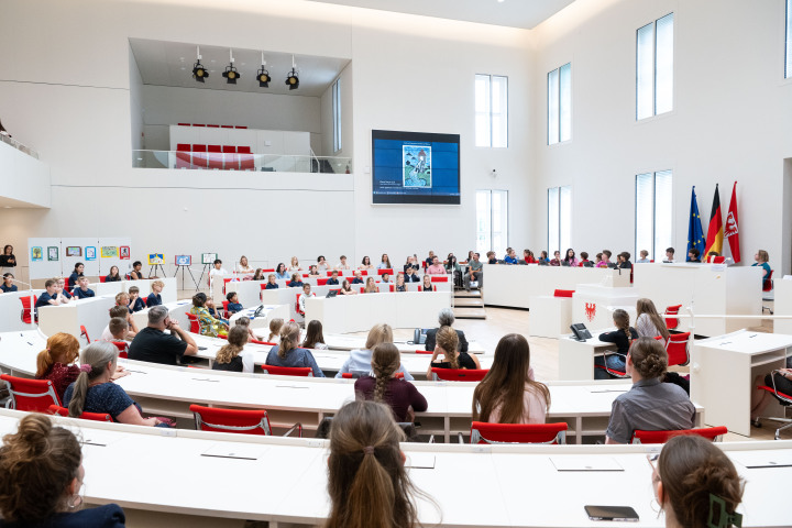 Blick in den Plenarsaal vor Beginn der Preisübergabe