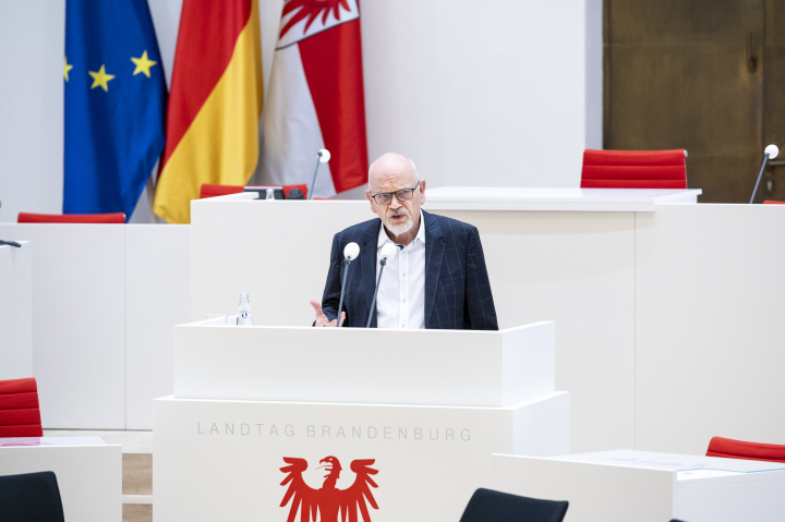 Präsentation der Neuauflage des Verfassungskommentars durch den Herausgeber Hasso Lieber