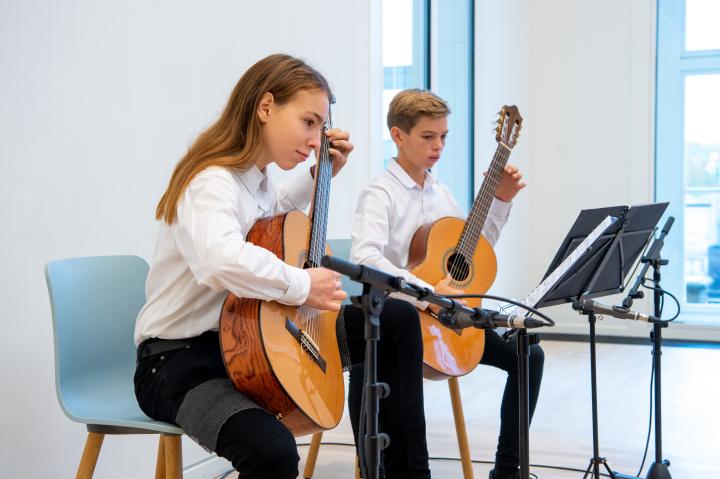 Musikalischer Beitrag durch Pepe Baumann und Gustav Preißler