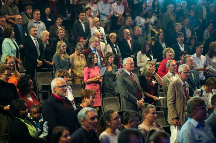 Gemeinsames Singen der Nationalhymne