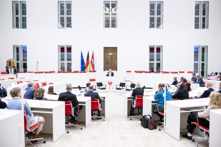 Präsentation der Neuauflage des Verfassungskommentars durch den Herausgeber Hasso Lieber