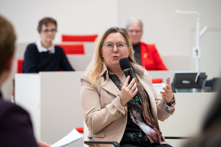 Claudia Schubert vom Frauenpolitischen Rat Brandenburg e.V. im Gespräch