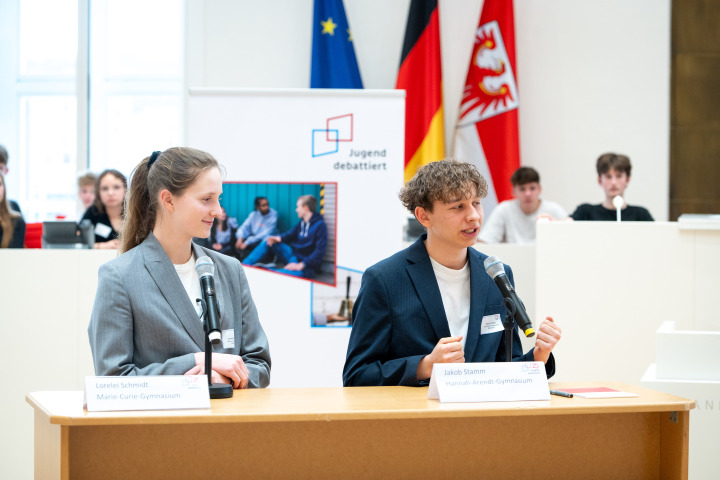 Impression der Finaldebatte der Altersgruppe II