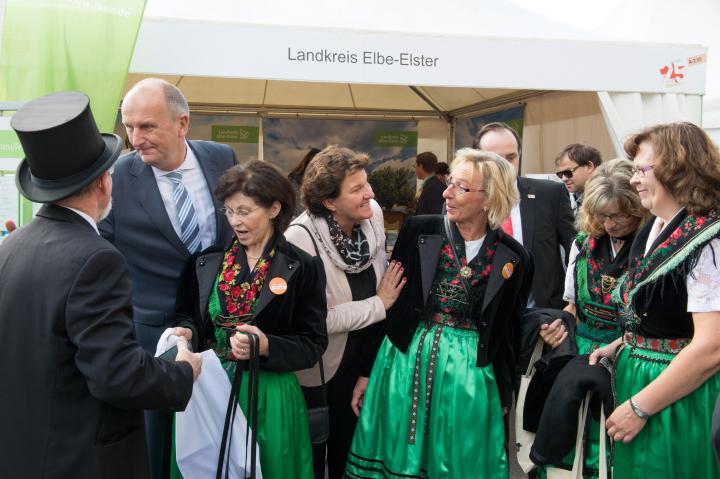 Rundgang über das Festgelände.