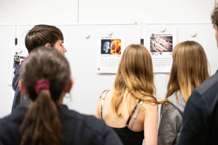 Präsentation der fiktiven Social Media Posts