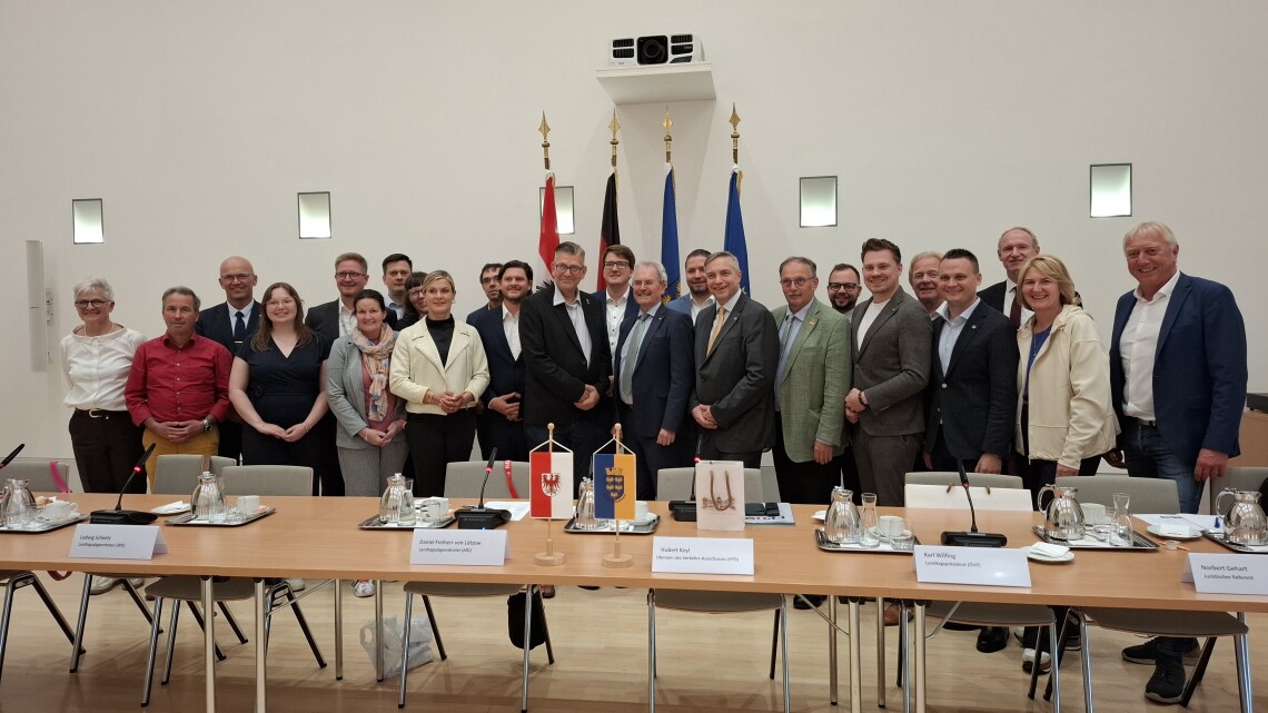 Die Enquete-Kommission 8/2 informiert sich in Wien und Niederösterreich über verkehrspolitische Entwicklungen.