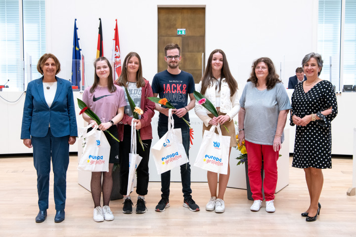 Die Preisträgerinnen und der Preisträger des Paul-Fahlisch-Gymnasiums Lübbenau.