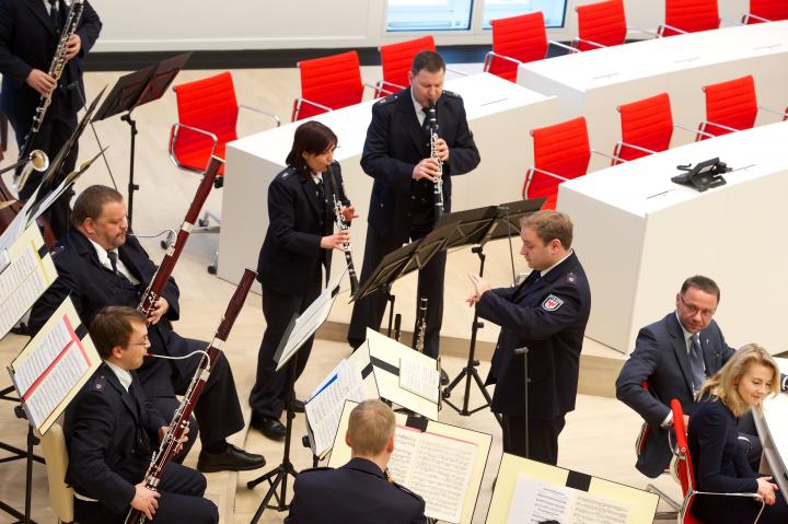 Die Feierstunde wurde musikalisch vom Polizeiorchester des Landes Brandenburg umrahmt.