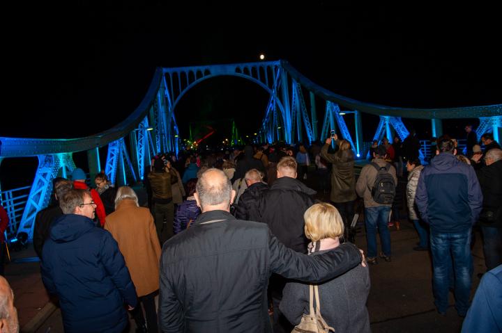 Impression der Veranstaltung „30 Jahre Friedliche Revolution“ auf der Glienicker Brücke am 10.11.2019