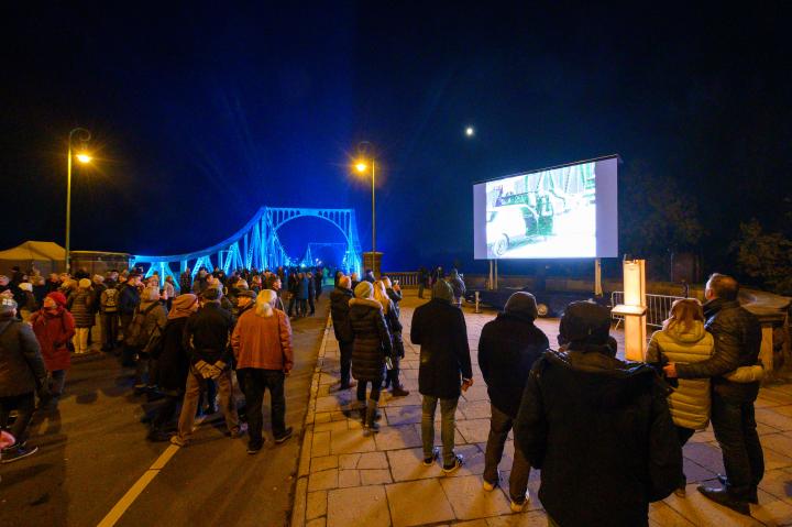 Impression der Veranstaltung „30 Jahre Friedliche Revolution“ auf der Glienicker Brücke am 10.11.2019