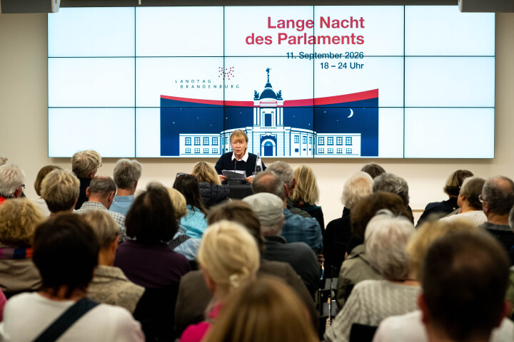 Lesung des Brandenburgischen Literaturbüros mit Schauspielerin Jutta Hoffmann zum 100. Geburtstag von Günter de Bruyn