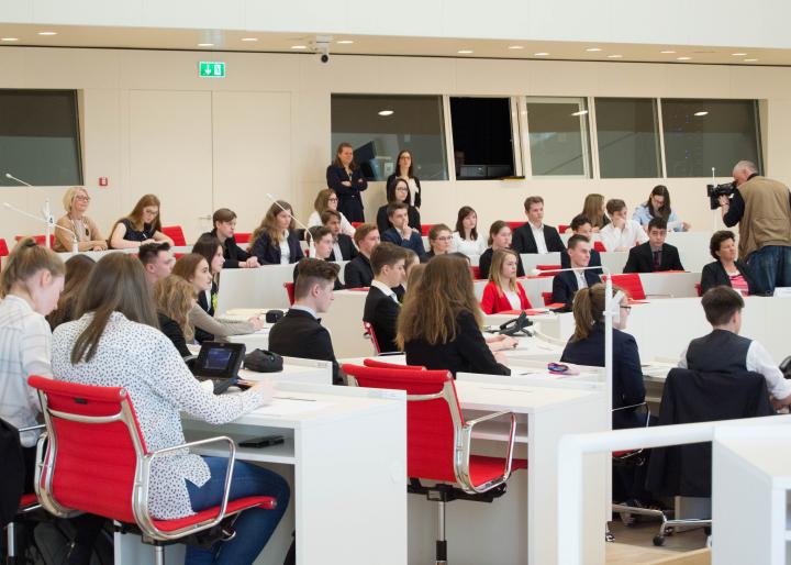 Impression der "Parlamentsdebatte" des Schülerparlaments. 