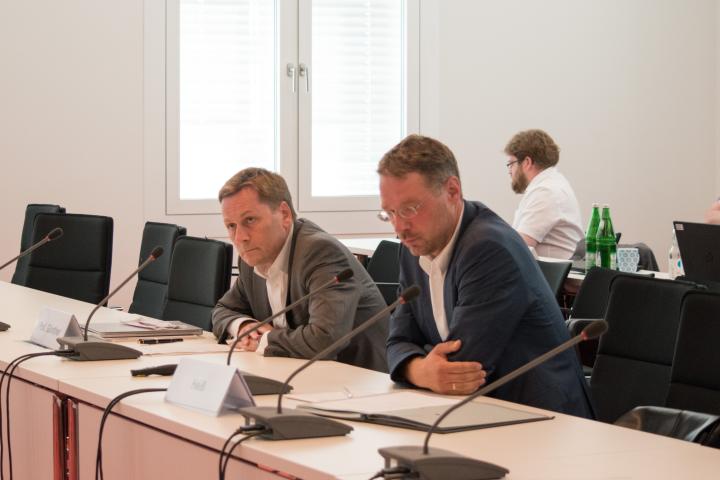 Die eingeladenen Teilnehmer zum zweiten Fachgespräch der Präsident der Universität Potsdam Herr Prof. Günther (l.) und der Geschäftsführer des Studentenwerk Potsdam Herr Heiß (r.).