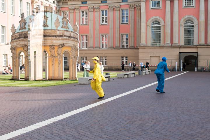 Impression des künstlerischen Programms mit dem Bewegungstheater NADI.