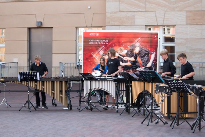 Aufführung der Weberknechte Juniors