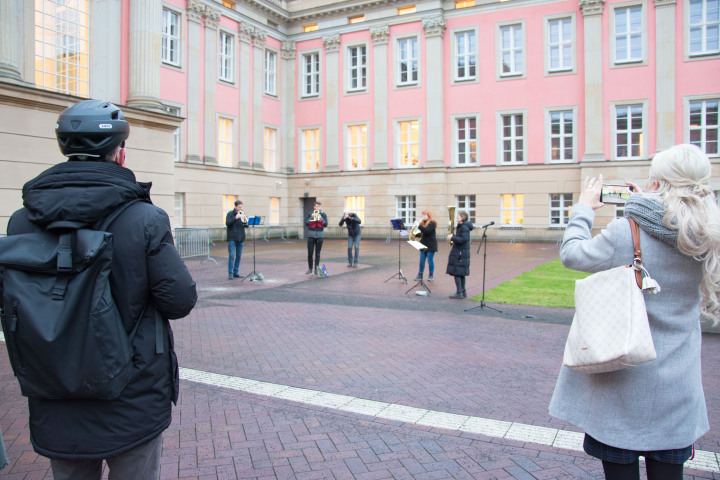 Potsdamer Bläserquartett im Innenhof des Landtages