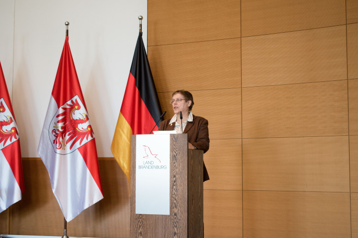 Laudatio zur Auszeichnung des Sonderpreises der Deutschen Journalistinnen- und Journalisten-Union durch Dr. Susanne Stracke-Neumann