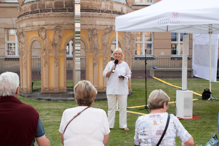 Begrüßung zur Auftaktveranstaltung durch die Landtagspräsidentin Prof. Dr. Ulrike Liedtke