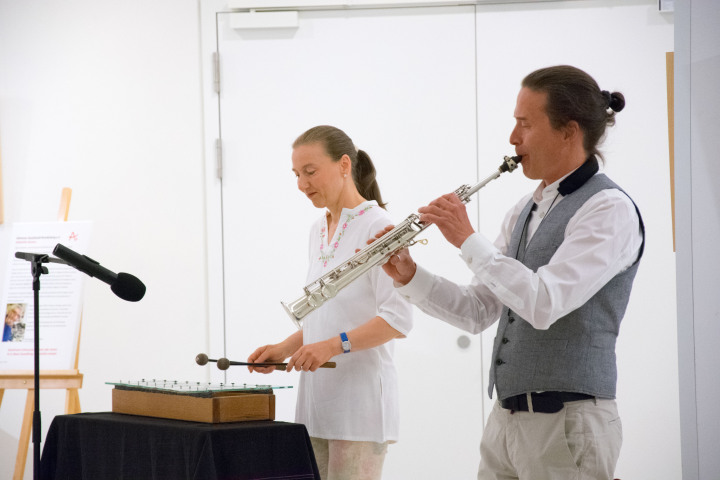 Musikalisches Zwischenspiel der Ausstellung durch Beate Gatscha und Gerd Anklam aus Berlin