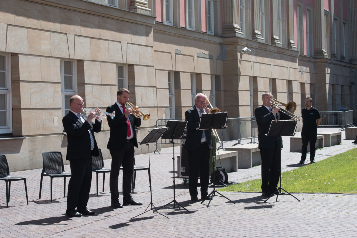 Musikalischer Einklang in die Gedenkveranstaltung durch die Turmbläser Potsdam