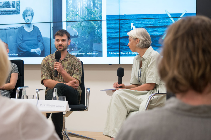 Im Gespräch zur Ausstellung Benjamin Ressi, Studierender des Fachbereichs Design