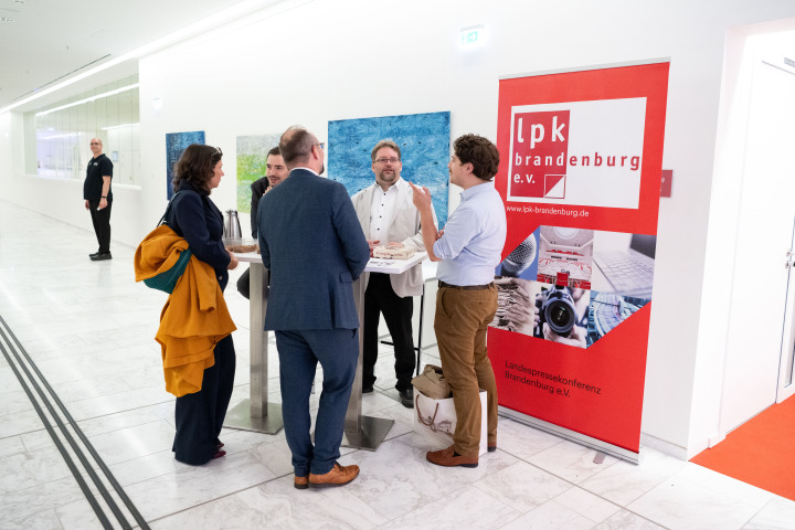 Infostand der Landespressekonferenz