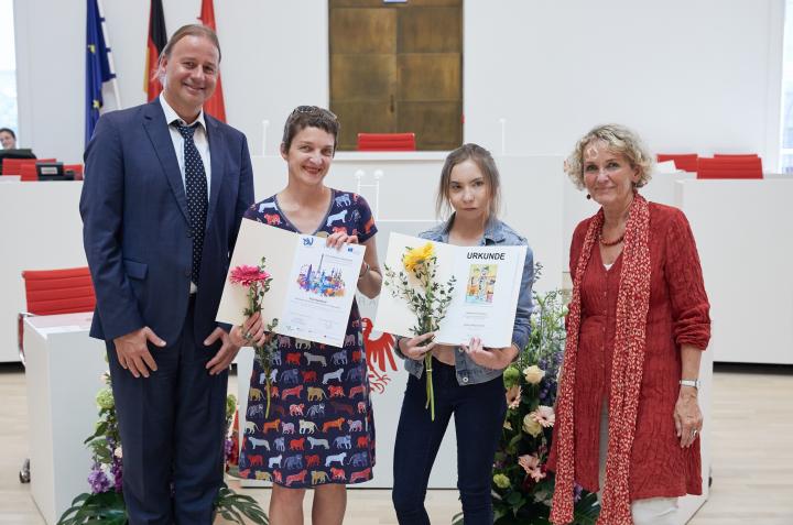 Preisträgerin und Betreungslehrerin der Katholischen Schule Bernhardinum Fürstenwalde