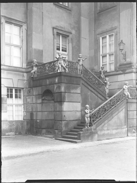 Potsdamer Stadtschloss, Puttentreppe, Aufnahme zwischen 1920 und 1940 entstanden