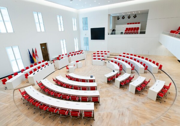 Blick in den Plenarsaal