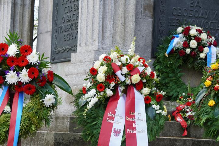 Gedenkveranstaltung der Landeshauptstadt Potsdam anlässlich des 76. Jahrestages der Befreiung vom Nationalsozialismus und des Endes des Zweiten Weltkrieges in Europa am 08.05.2021