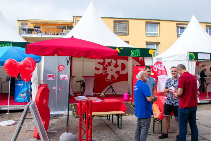 Blick ins Zelt der SPD-Fraktion auf dem Brandenburg-Tag 2023