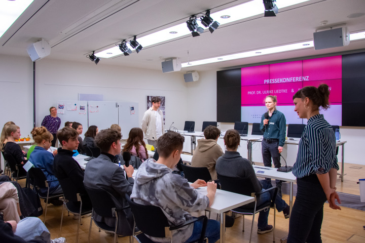 Präsentation der Ergebnisse der fiktiven Social Media Posts