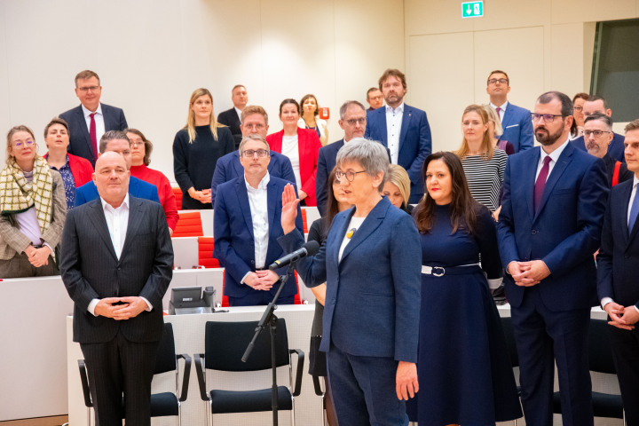 Vereidigung der neu ernannten Ministerin und Chefin der Staatskanzlei Kathrin Schneider
