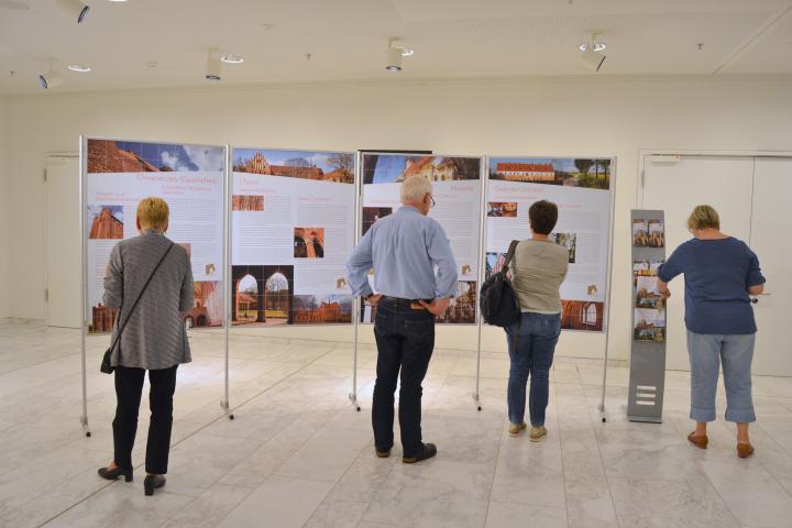 Impression der Ausstellungseröffnung.